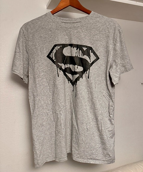 Käyttämätön Superman T-paita