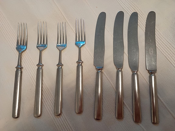 Sorsakoski haarukat ja veitset
