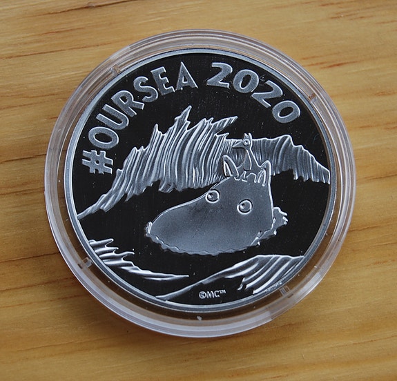 Product image 1 of 2