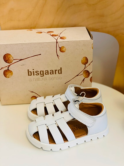 Uudet sandaalit Bisgaard 24
