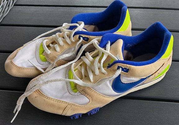 Nike -piikkarit, koko 7,5