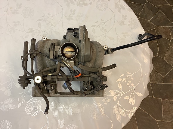 Skoda Felicia 1.3 Imusarja,ruiskut,kaasuläppäkotelo,ym
