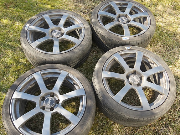Advanti Racing 18"  -alumiinivanteet