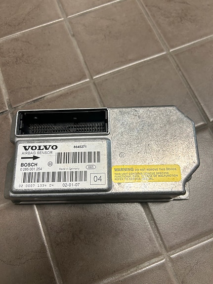 Volvo airbag ohjainyksikkö