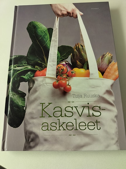 Kasvisaskeleet Tuija Ruuska