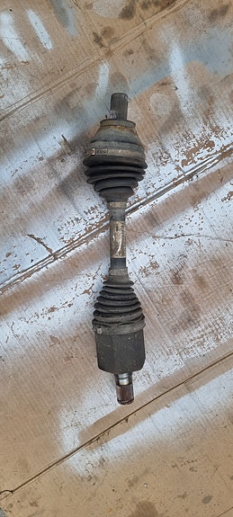Volvo mk3 vetoakseli etu vasen 30783203