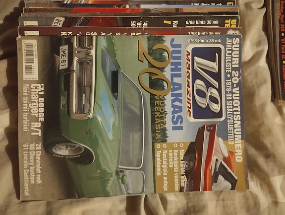 V8 Magazine vuosikerta 1998