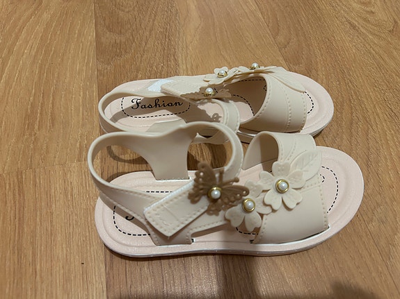 kengät , shoes