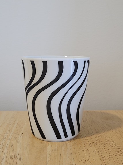 Marimekko-mukeja