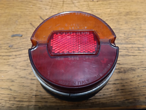 Fiat 850 käytetty takavalo