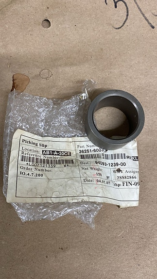 Toyota vaihteiston akselin holkki 36251-60030