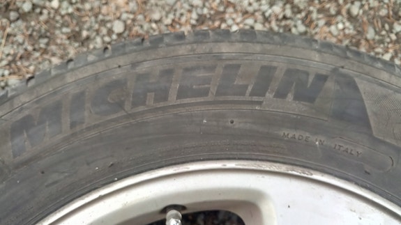 205/60R16 Michael Energy Saver ja Volvon aluvanteet