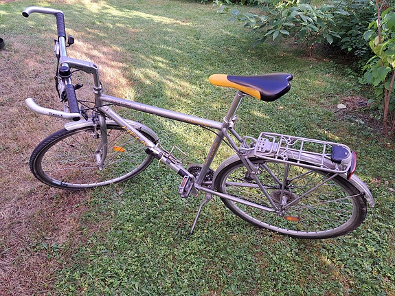 Helkama Kulkuri Hybrid 21v 28" -polkupyörä