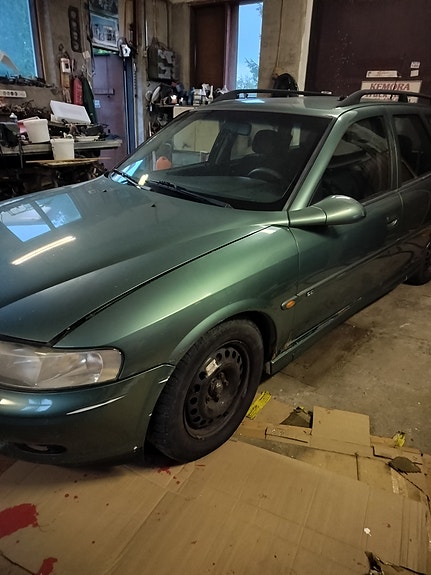 Opel Vectra b osina