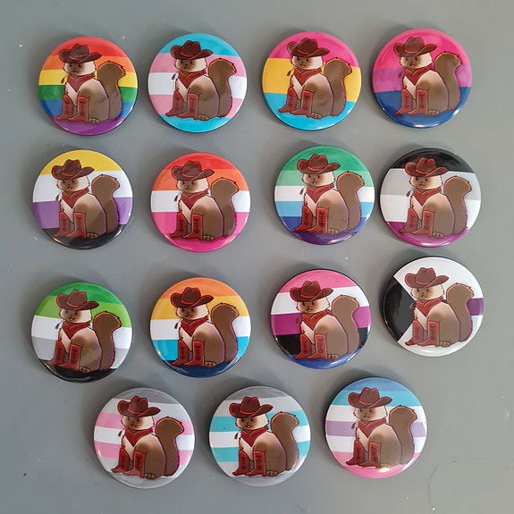 Pride pinssit
