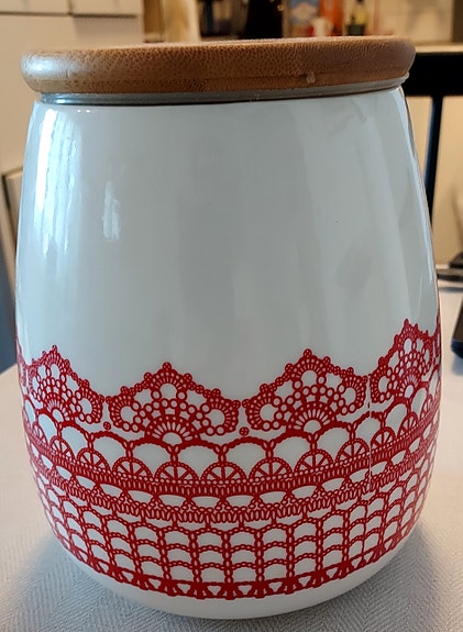Maalaisromanttinen säilytyspurkki