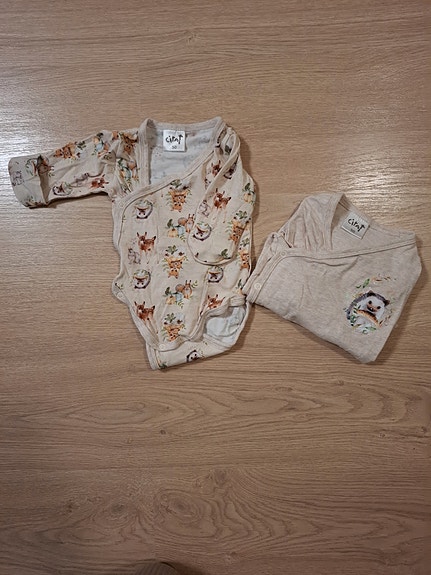Vauvan body 50 cm x 2