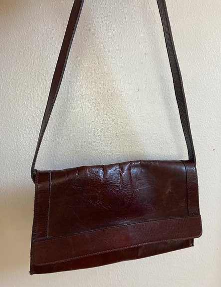 Nahkainen käsilaukku vintage