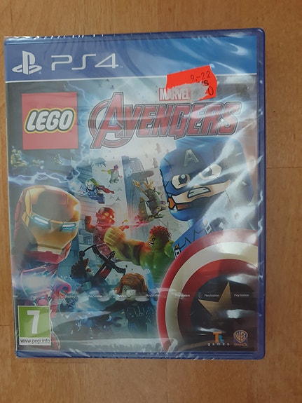 uusi PS4 peli Lego Marvel Avengers