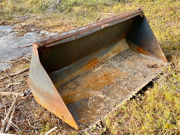 Etukuormaajan yleiskauha
