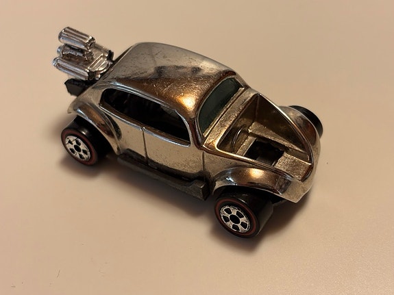 1994 Johnny Lightning Commemorative VW Volkswagen Bug SILVER Red-Line.