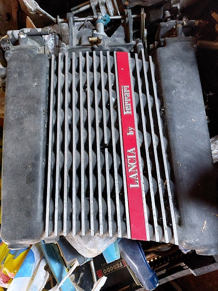 Lancia thema 8.32
