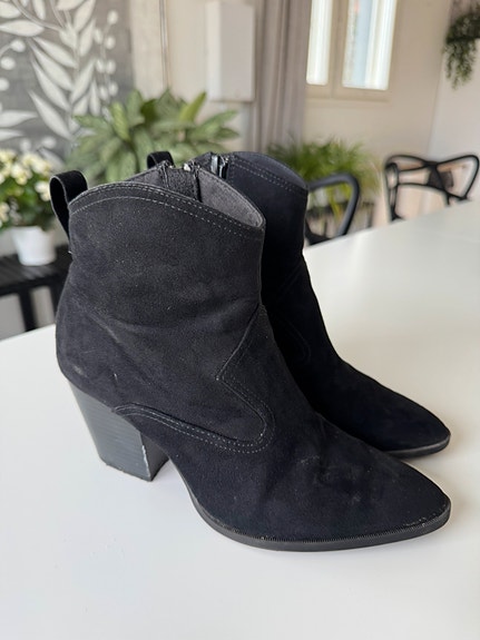 Bootsit koko 37