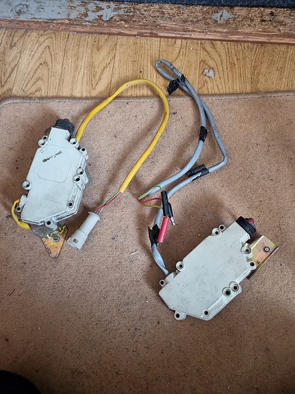 Ford Escort Orion keskuslukituksen moottorit