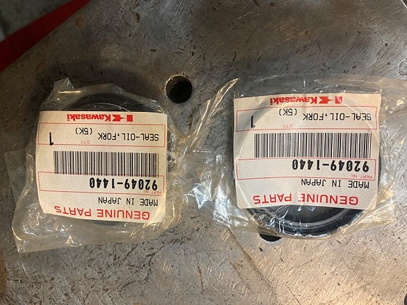 Kawasaki KX125, KX250, KX500 Keulan stefat OEM