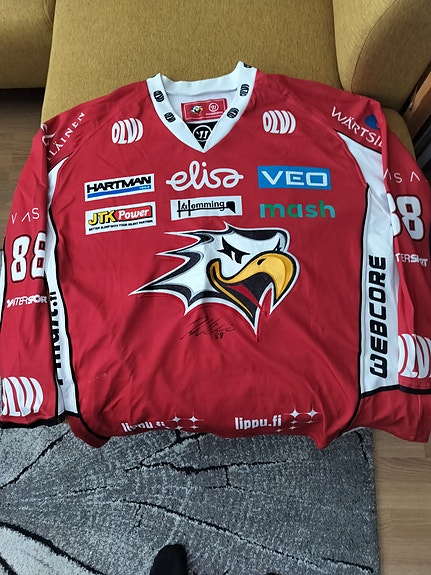 Vaasan Sport #88 Niemi game worn pelipaita