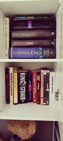 Stephen King kirjoja ja muuta