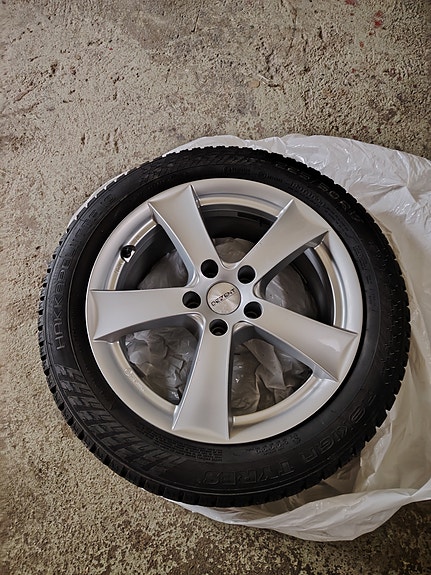 Nokian Hakkapeliitta Talvirengas 225/50 R17