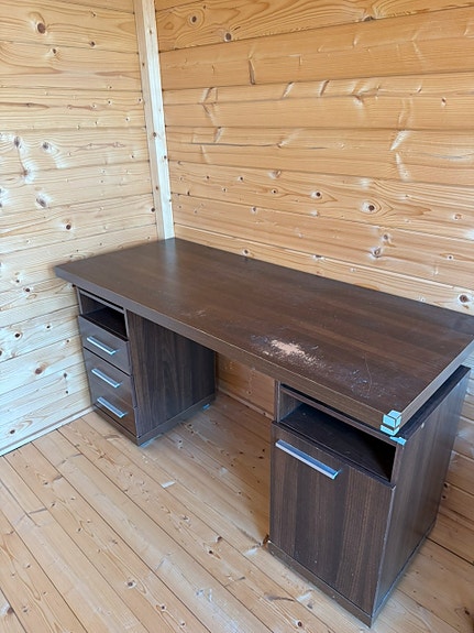 Kirjoituspöytä