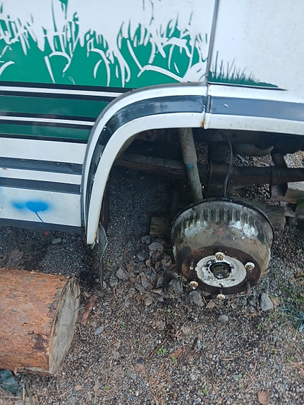 Mercedes-benz 508 pyöränkaari oikea.
