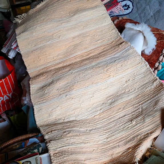 Keltainen matto
