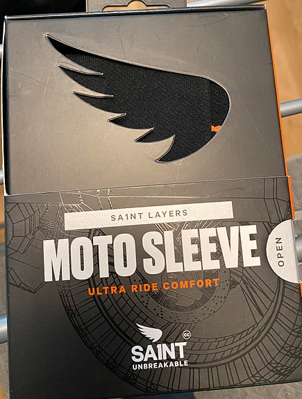 SA1NT MOTO SLEEVE - Kompressiohiha