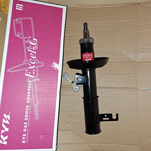 Etuiskari Opel Astra J vasen