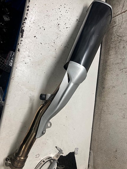 Kawasaki ZZR 1400 2010-2014 +ABS OEM äänenvaimennin oikea