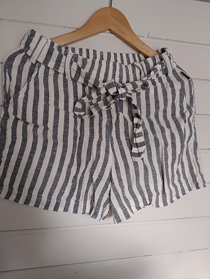 Holebrook pellava shortsit S