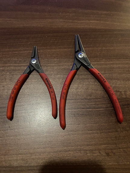 Tarkkuuslukkorengaspihdit Knipex