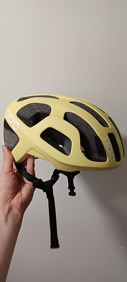Keltainen POC Octal