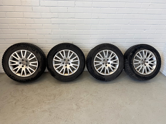 Audi/VW 17" Alumiinivanteet + 225 / 65 / 17 Nastarenkaat (108)