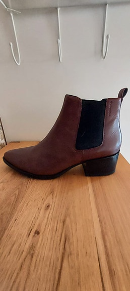 Vagabond nilkkurit 41