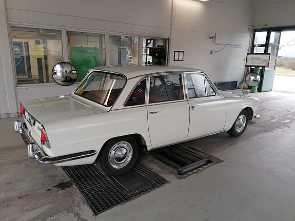 Triumph 2000 entisöidyt vanteet