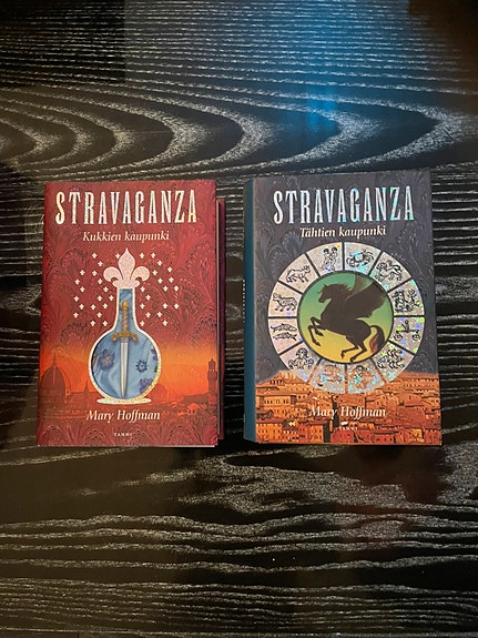 Mary Hoffman - Stravaganza kirjat