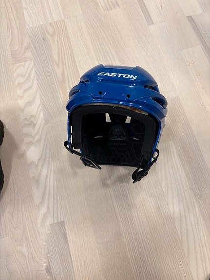 Jääkiekko kypärä easton e300 koko M