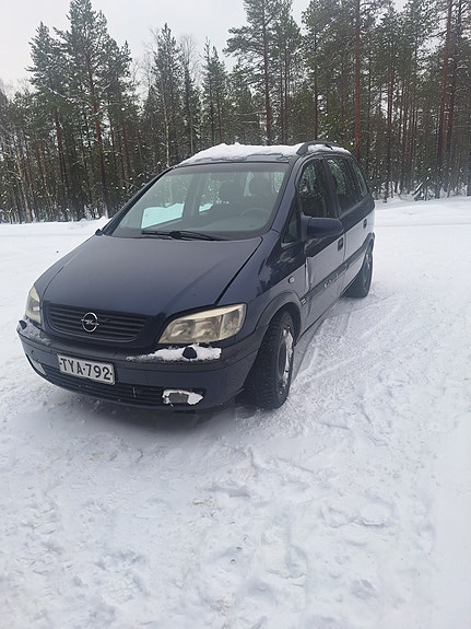Opel Zafira osina