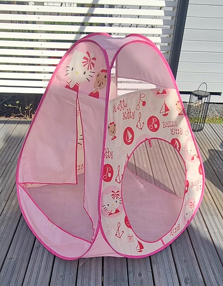 Hello Kitty kasaan taitettava teltta