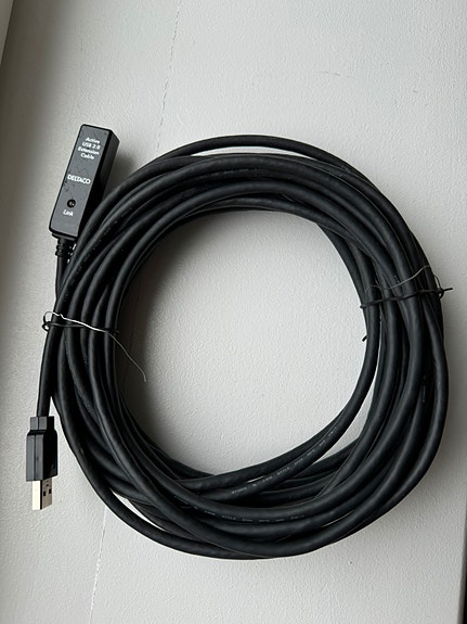 Deltaco 10m aktiivinen USB 2.0 jatkokaapeli
