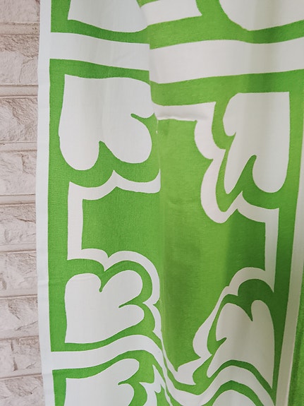 Vihreä retro verho